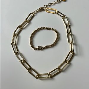 Golden Oval Link Necklace Modern Minimalist Design